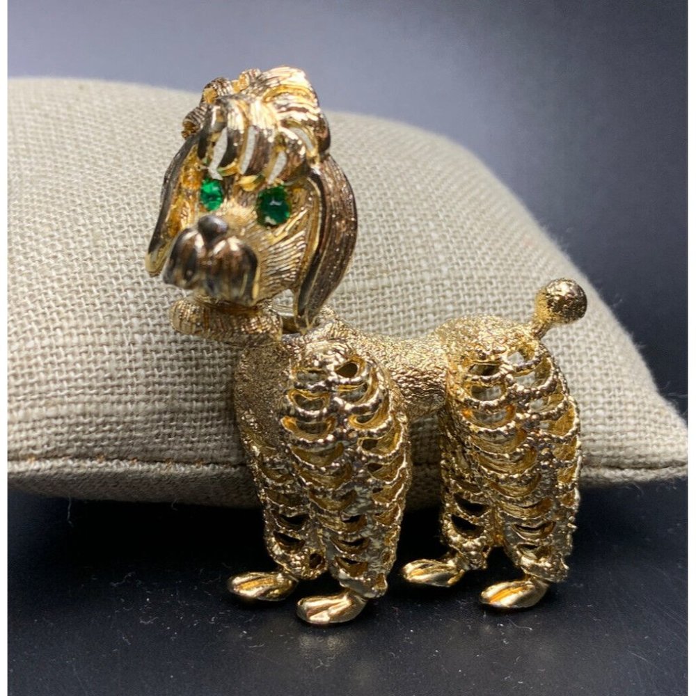 Trembler Poodle Dog Brooch Pin Gold Tone Green Rhinestone Moving Head Vintage